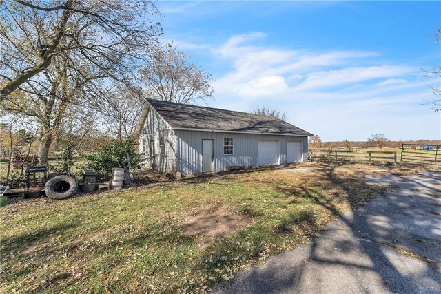 12369 E Sugar Hill Road, Lincoln, AR 72744