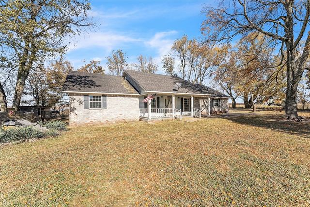 12369 E Sugar Hill Road, Lincoln, AR 72744