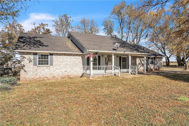 12369 E Sugar Hill Road, Lincoln, AR 72744