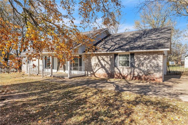 12369 E Sugar Hill Road, Lincoln, AR 72744