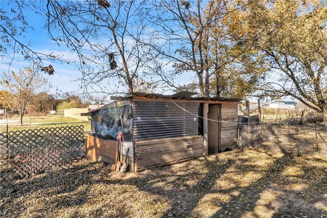 12369 E Sugar Hill Road, Lincoln, AR 72744