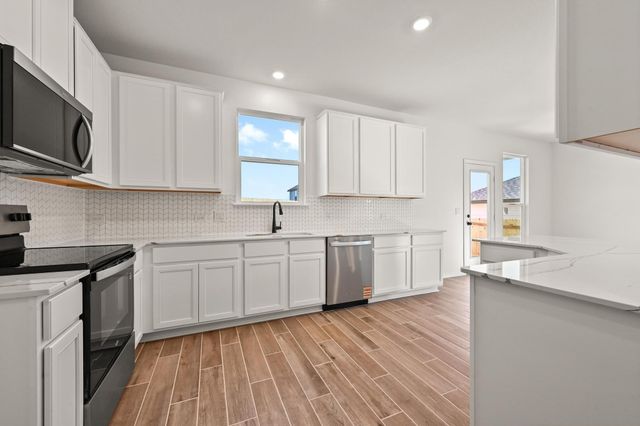 12104 Cantabria RD, Austin, TX 78748