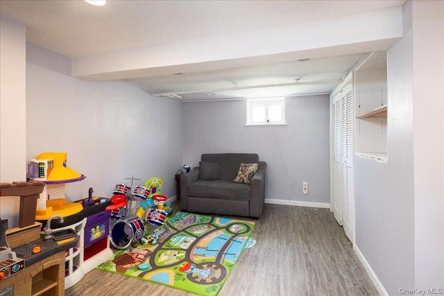 404 Silver Lane, Oceanside, NY 11572