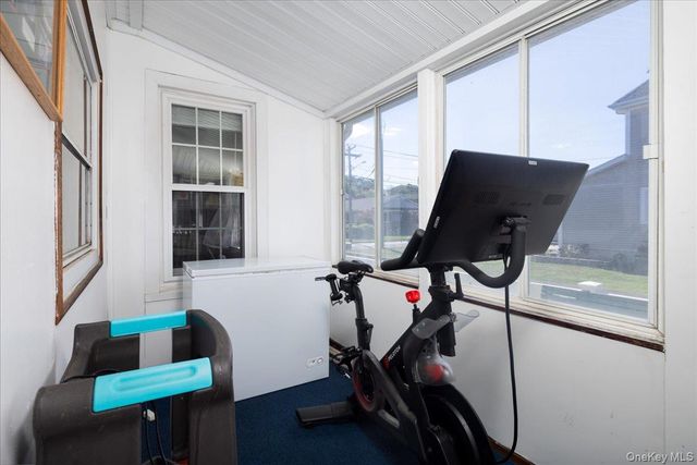 404 Silver Lane, Oceanside, NY 11572