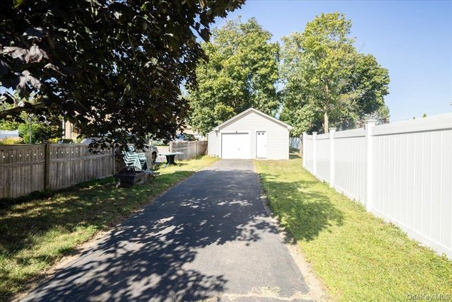 404 Silver Lane, Oceanside, NY 11572