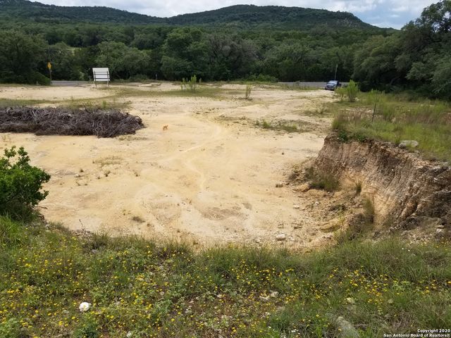 182 laurel ridge, Lakehills, TX 78063