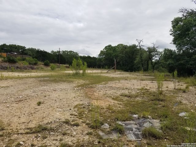 182 laurel ridge, Lakehills, TX 78063