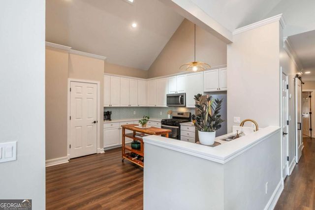 704 Gardenside Circle SE, Marietta, GA 30067