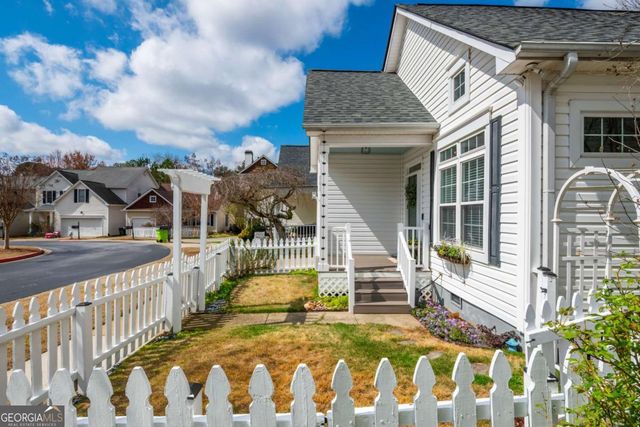 704 Gardenside Circle SE, Marietta, GA 30067