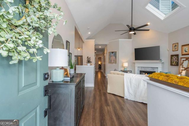 704 Gardenside Circle SE, Marietta, GA 30067