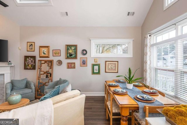 704 Gardenside Circle SE, Marietta, GA 30067