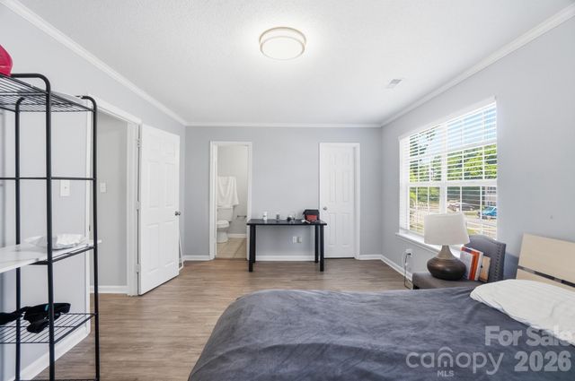 8529 Castle Pine Court, Charlotte, NC 28226