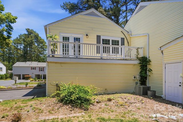 8529 Castle Pine Court, Charlotte, NC 28226