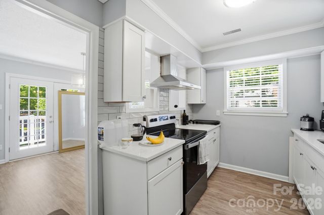 8529 Castle Pine Court, Charlotte, NC 28226