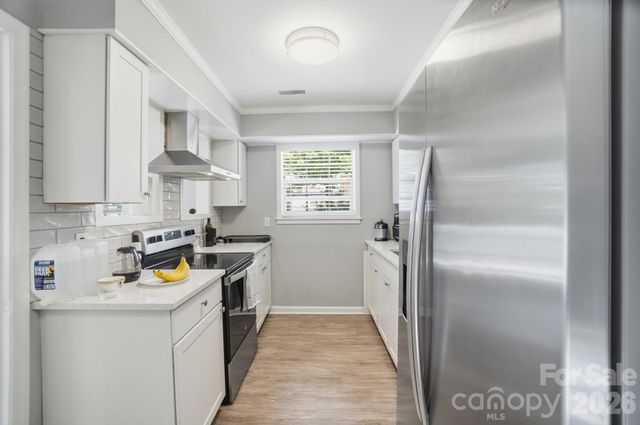 8529 Castle Pine Court, Charlotte, NC 28226