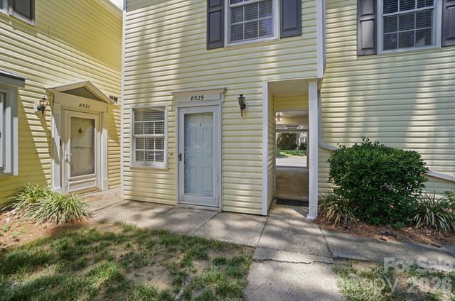 8529 Castle Pine Court, Charlotte, NC 28226
