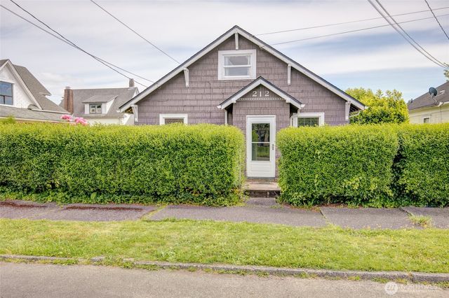 212 Hayes Street, Hoquiam, WA 98550