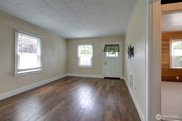 212 Hayes Street, Hoquiam, WA 98550
