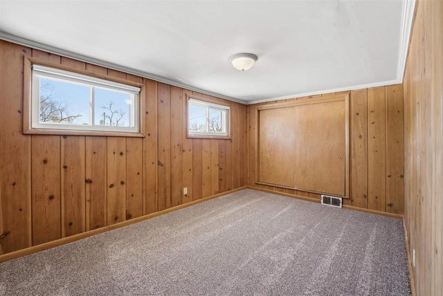 21 N BELL STREET, Fond Du Lac, WI 54935