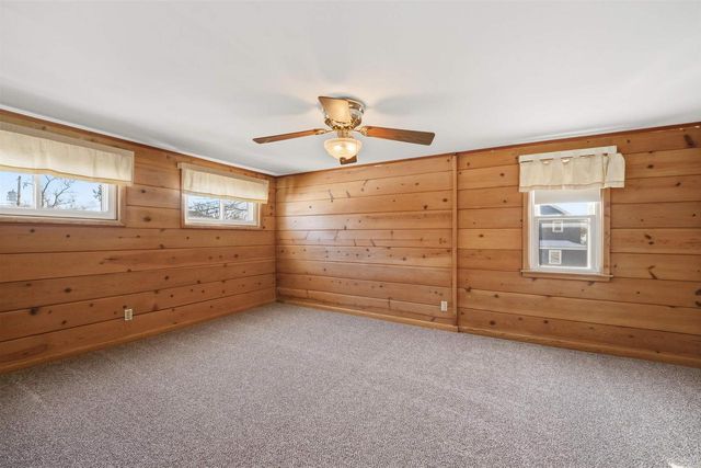 21 N BELL STREET, Fond Du Lac, WI 54935