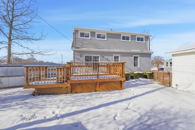 21 N BELL STREET, Fond Du Lac, WI 54935