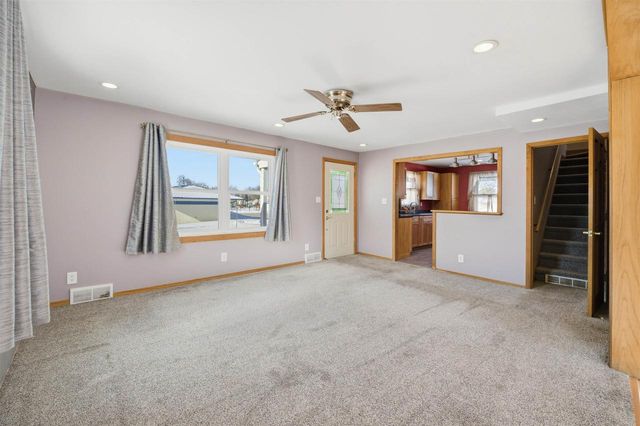 21 N BELL STREET, Fond Du Lac, WI 54935