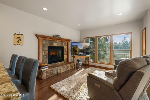 21 Midlake Drive, Sagle, ID 83860