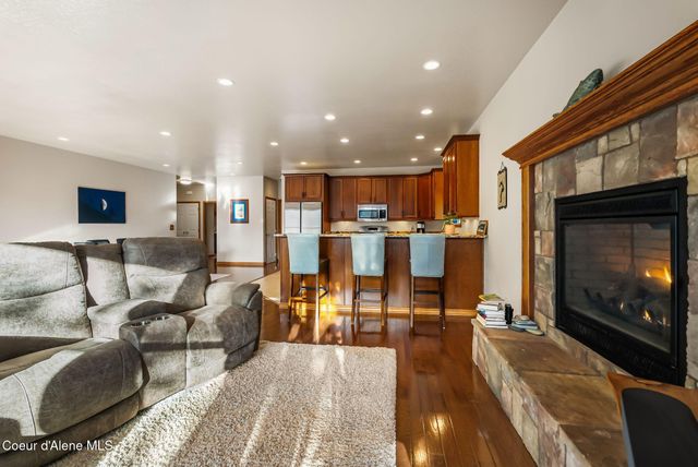 21 Midlake Drive, Sagle, ID 83860