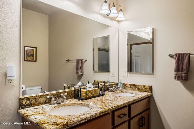 21 Midlake Drive, Sagle, ID 83860