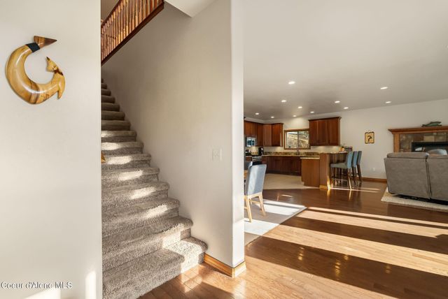 21 Midlake Drive, Sagle, ID 83860