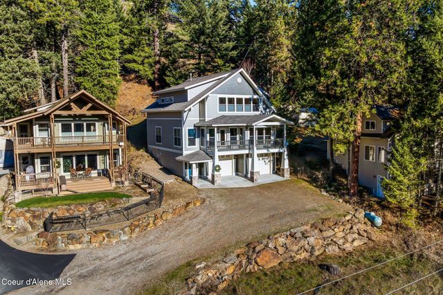 21 Midlake Drive, Sagle, ID 83860