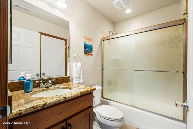 21 Midlake Drive, Sagle, ID 83860