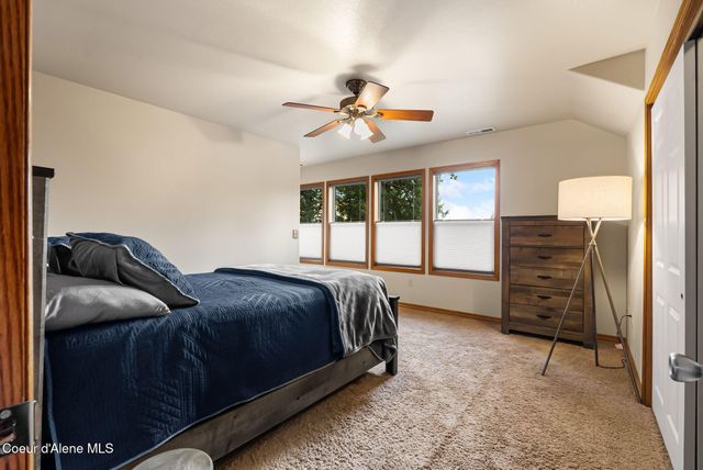 21 Midlake Drive, Sagle, ID 83860