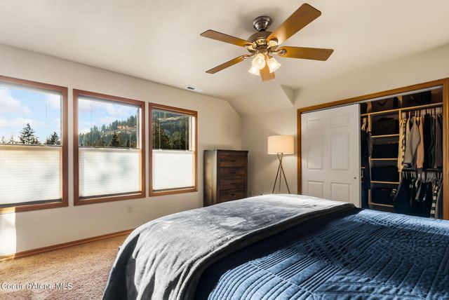 21 Midlake Drive, Sagle, ID 83860