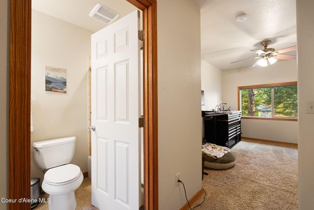 21 Midlake Drive, Sagle, ID 83860