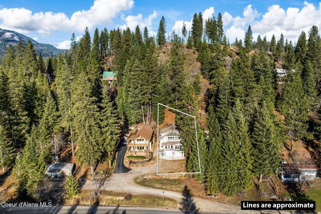 21 Midlake Drive, Sagle, ID 83860