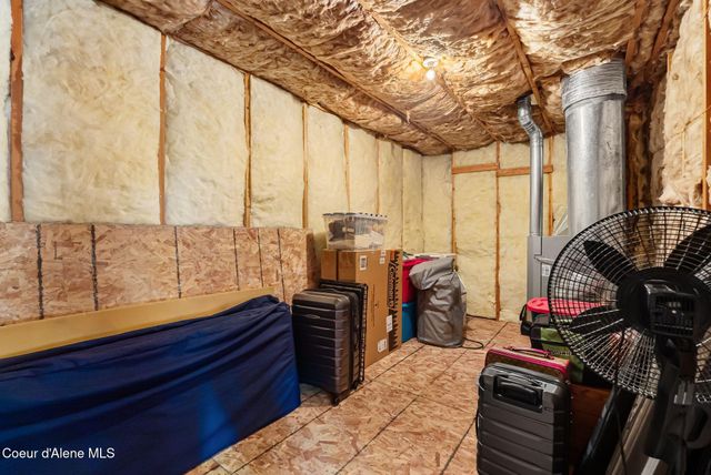 21 Midlake Drive, Sagle, ID 83860