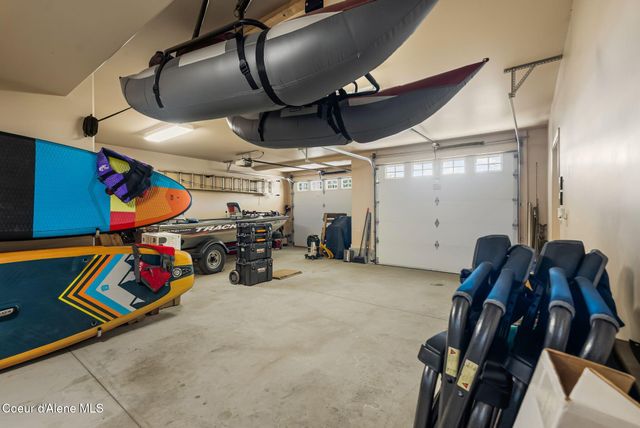 21 Midlake Drive, Sagle, ID 83860