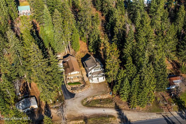 21 Midlake Drive, Sagle, ID 83860