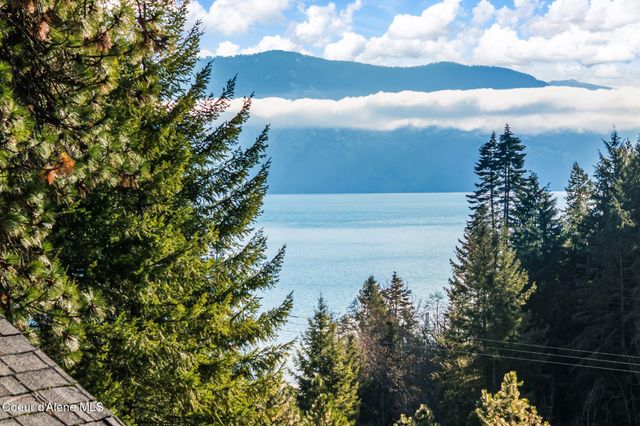 21 Midlake Drive, Sagle, ID 83860