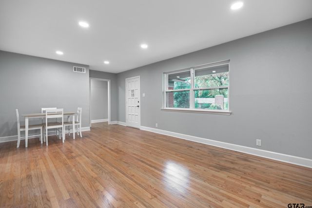 2922 Meadowlark, Tyler, TX 75701