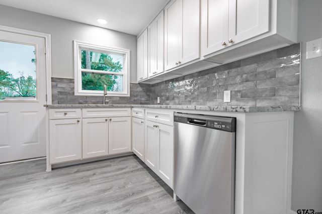 2922 Meadowlark, Tyler, TX 75701