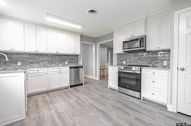 2922 Meadowlark, Tyler, TX 75701