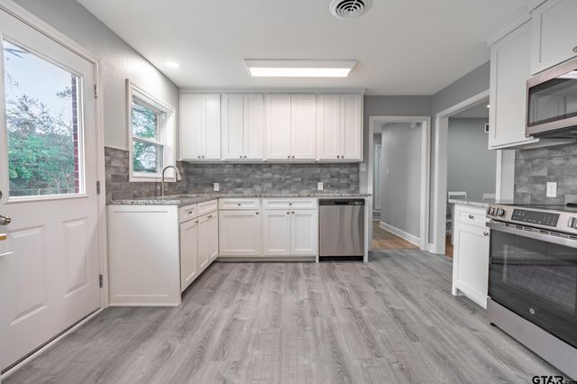 2922 Meadowlark, Tyler, TX 75701