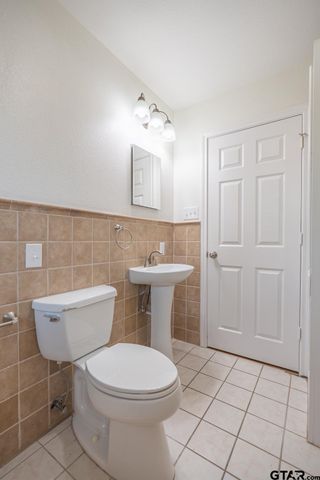 2922 Meadowlark, Tyler, TX 75701