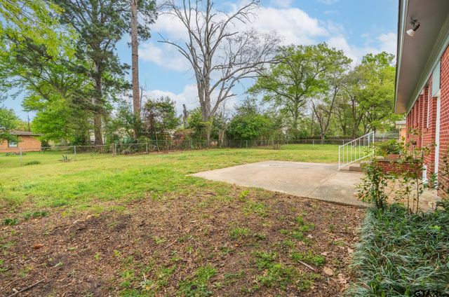 2922 Meadowlark, Tyler, TX 75701