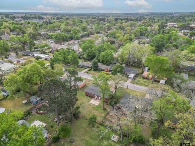 2922 Meadowlark, Tyler, TX 75701