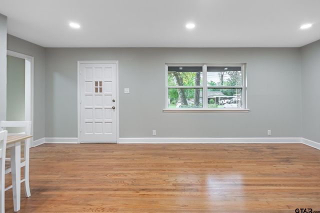 2922 Meadowlark, Tyler, TX 75701