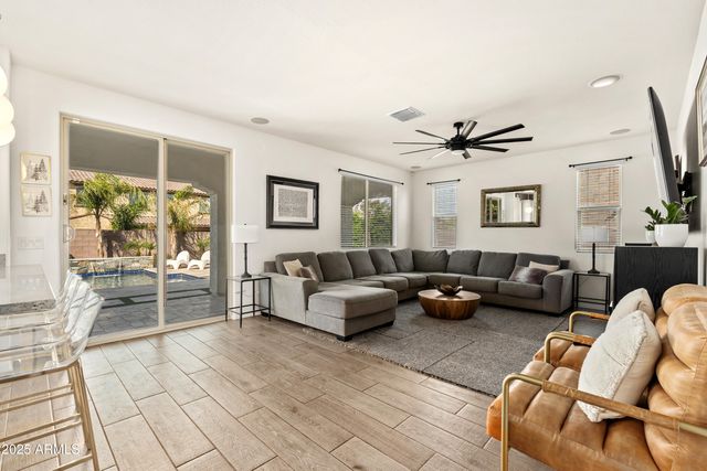 31020 N 5TH Street, Phoenix, AZ 85085