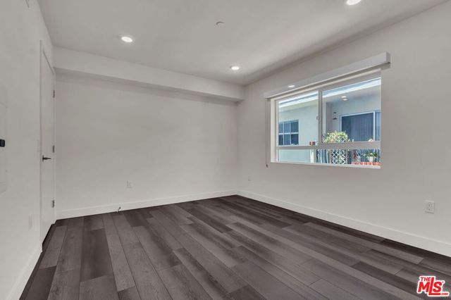 3667 Mentone Avenue 2, Los Angeles, CA 90034